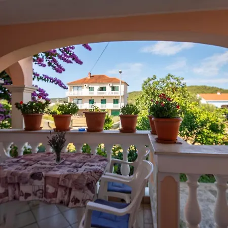 With Parking Space - 8214 Appartamento *