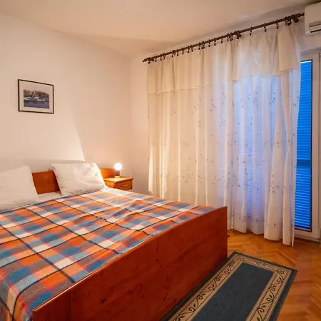 Daire With Parking Space - 8214 Pašman