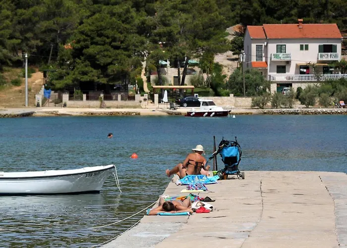 Апартаменты With Parking Space - 8214 *