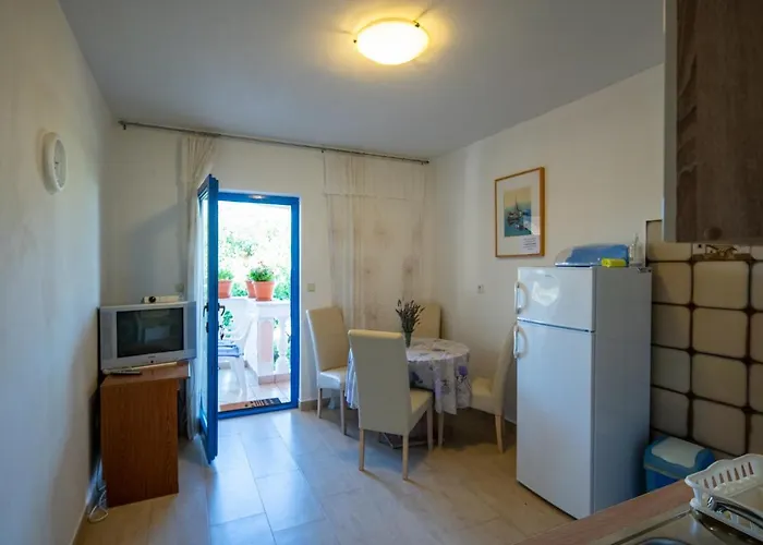 With Parking Space - 8214 Appartement *